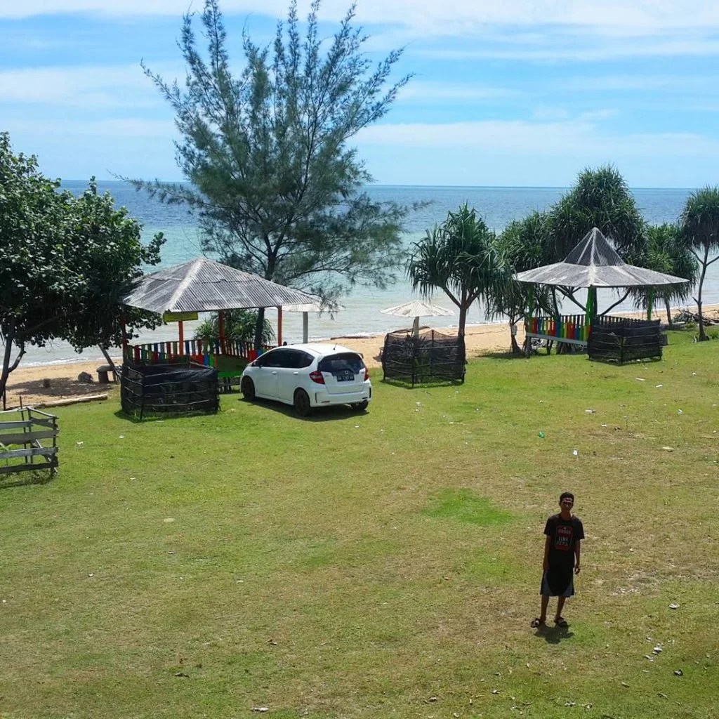 Berkunjung Ke Pantai Turki Di Tanah Laut Kalimantan Selatan - Sering Jalan