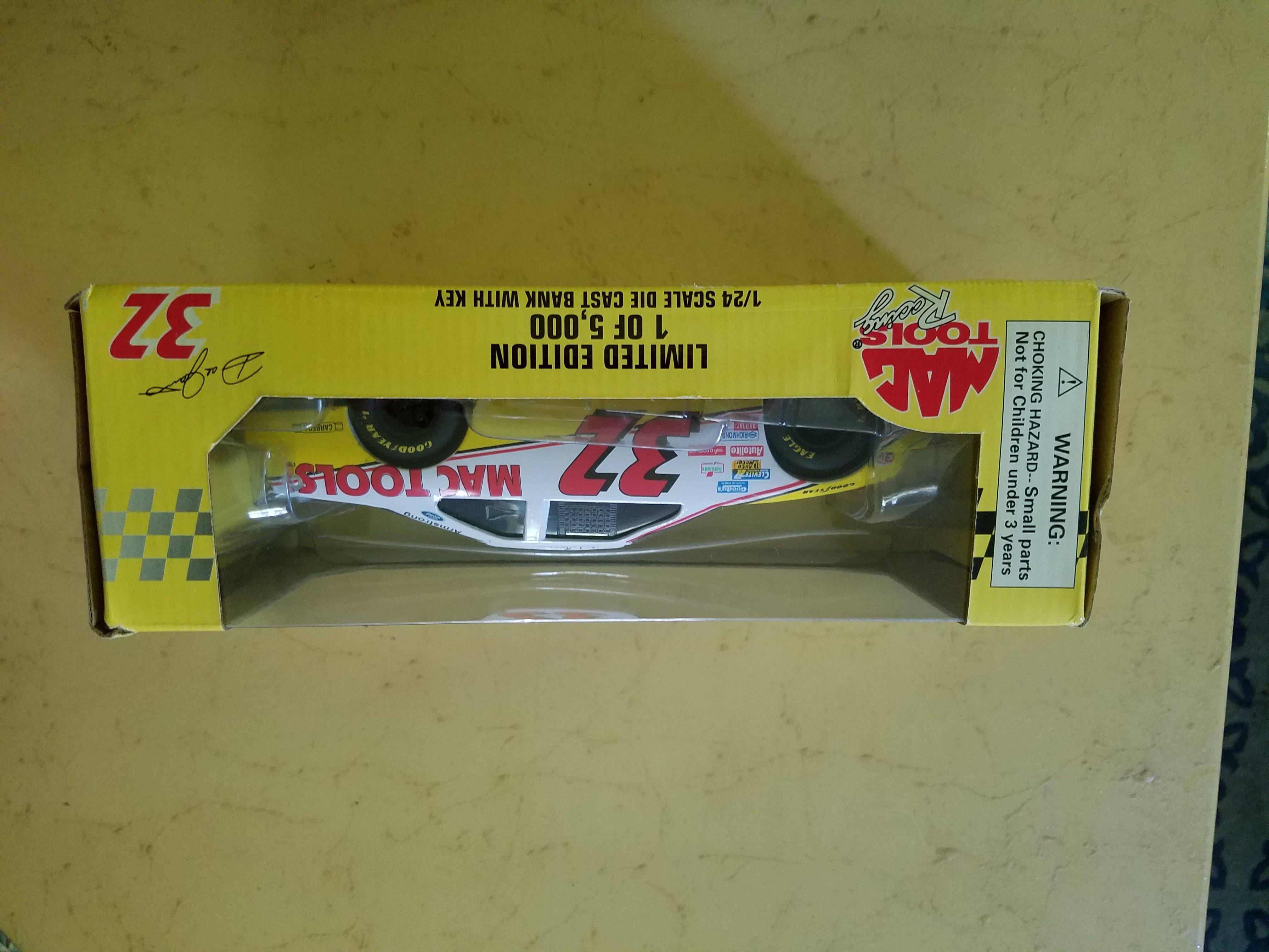 Limited Edition Racing Champions MAC Tools 32 Die Cast Car Bank