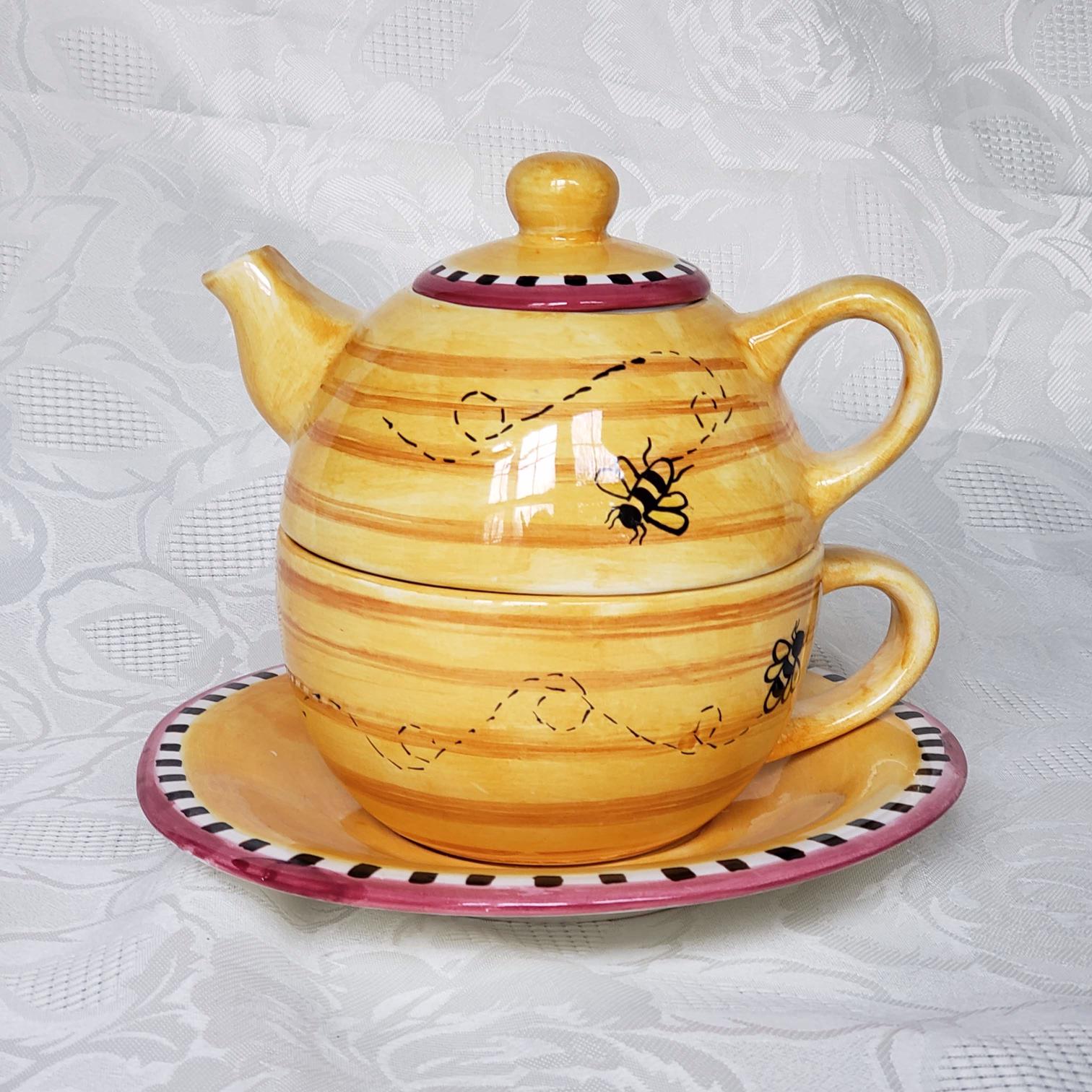 Bumble Bee Tea for One Set Aunt Gladys' Attic by Serstyle vintage
