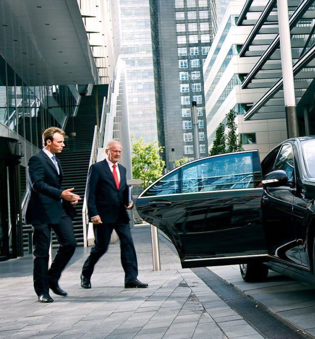 Rent a luxury private car with driver in Paris, Paris Chauffeur services, Hire a private driver