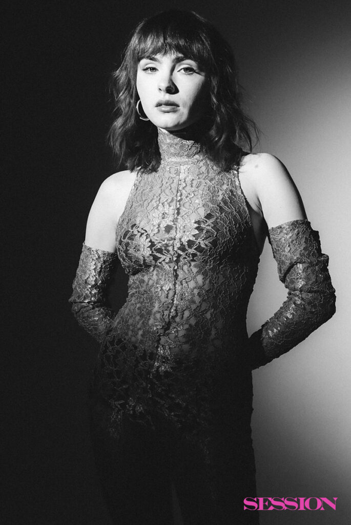 Ava Maybee Session Magazine