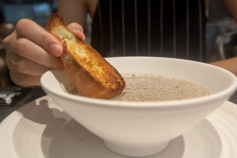 Le Boullion Affordable French Fare At Clifford Centre Will Go Easy On