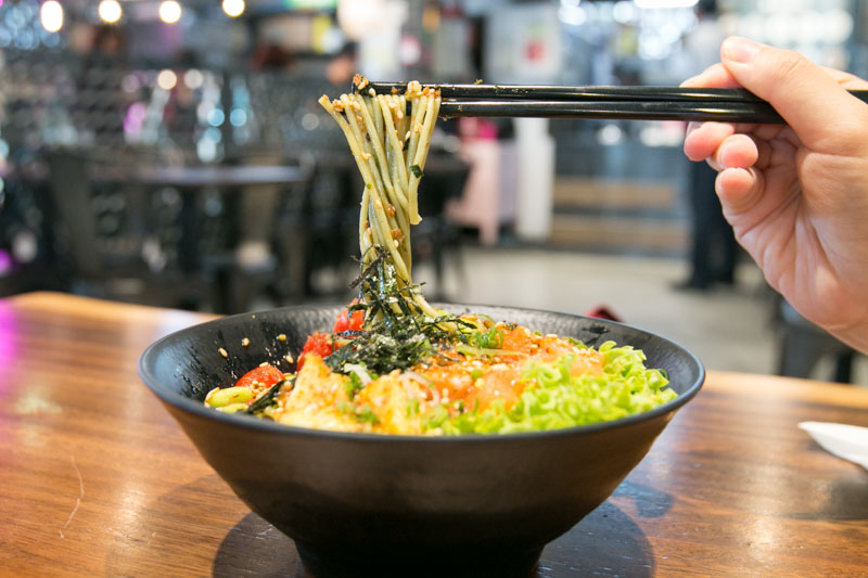 Hokey Poki Poke Soba Bowls & Sushi Tacos With Seaweed Shells At FOMO