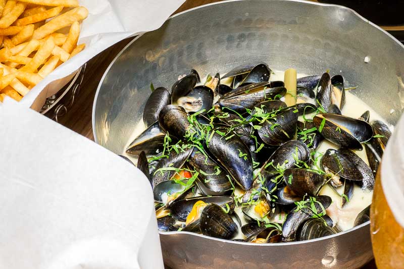 BTM Mussels & Bar Is The Latest Duxton Hill Hangout Known As 'Mussels