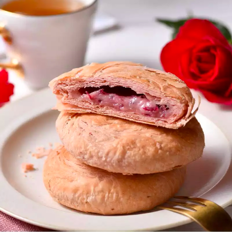 Get a taste of nostalgic Taiwan sun cakes here in sunny Singapore