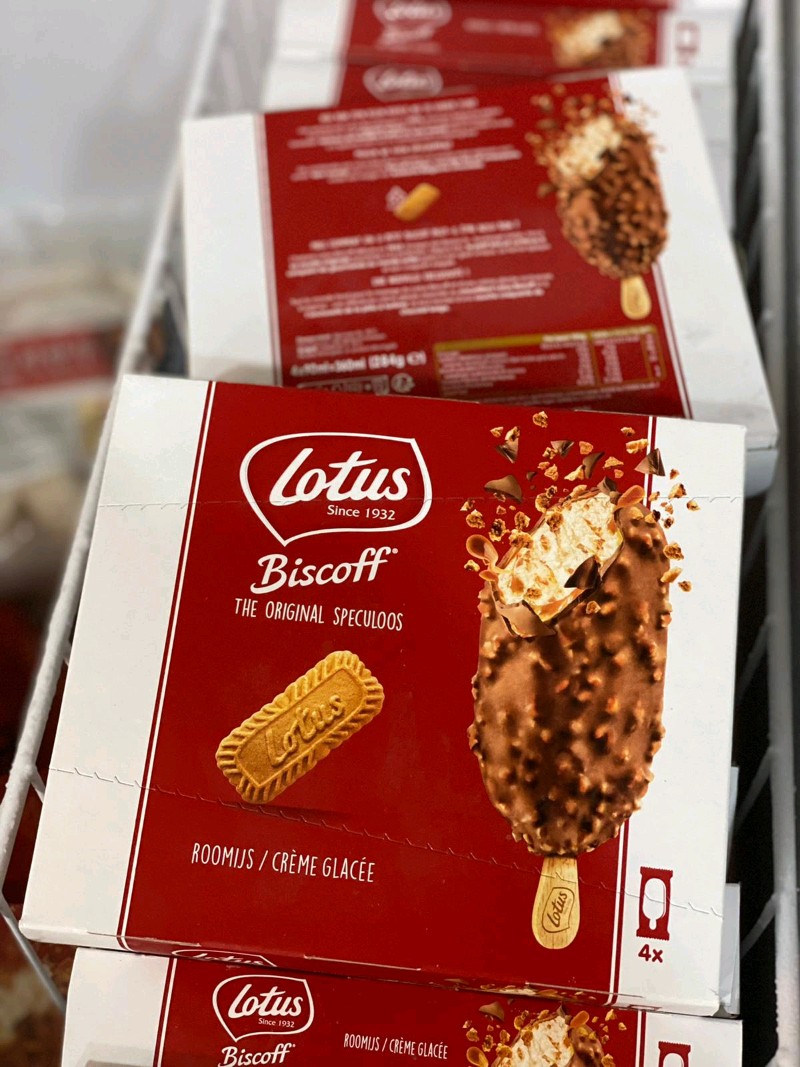 Limitededition Lotus Biscoff ice cream sticks now avail in SG