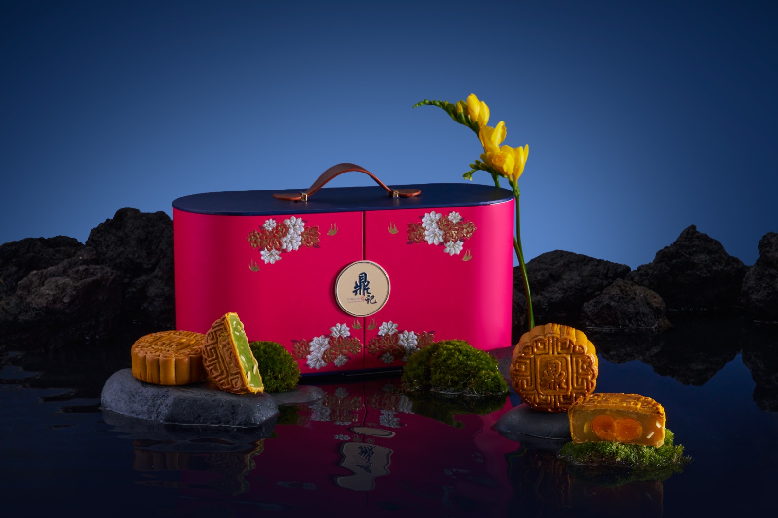 Mooncake Festival 2023 Singapore 23 best mooncakes in Singapore to relish this MidAutumn Festival 2023