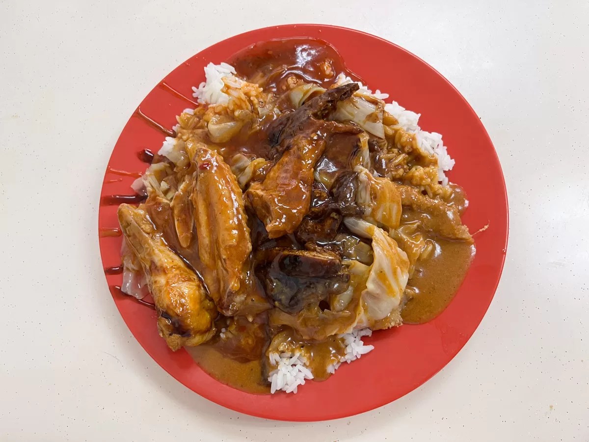 Beach Road Scissors Cut Curry Rice Famous supper spot with crowds till