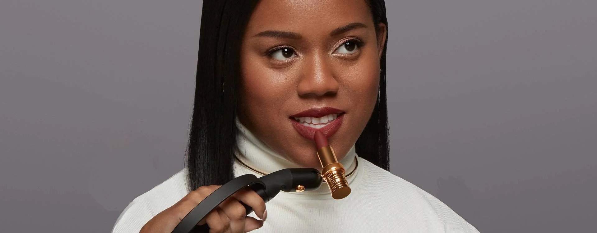 L'Oréal New Makeup Applicator Is Designed for Disabled Users