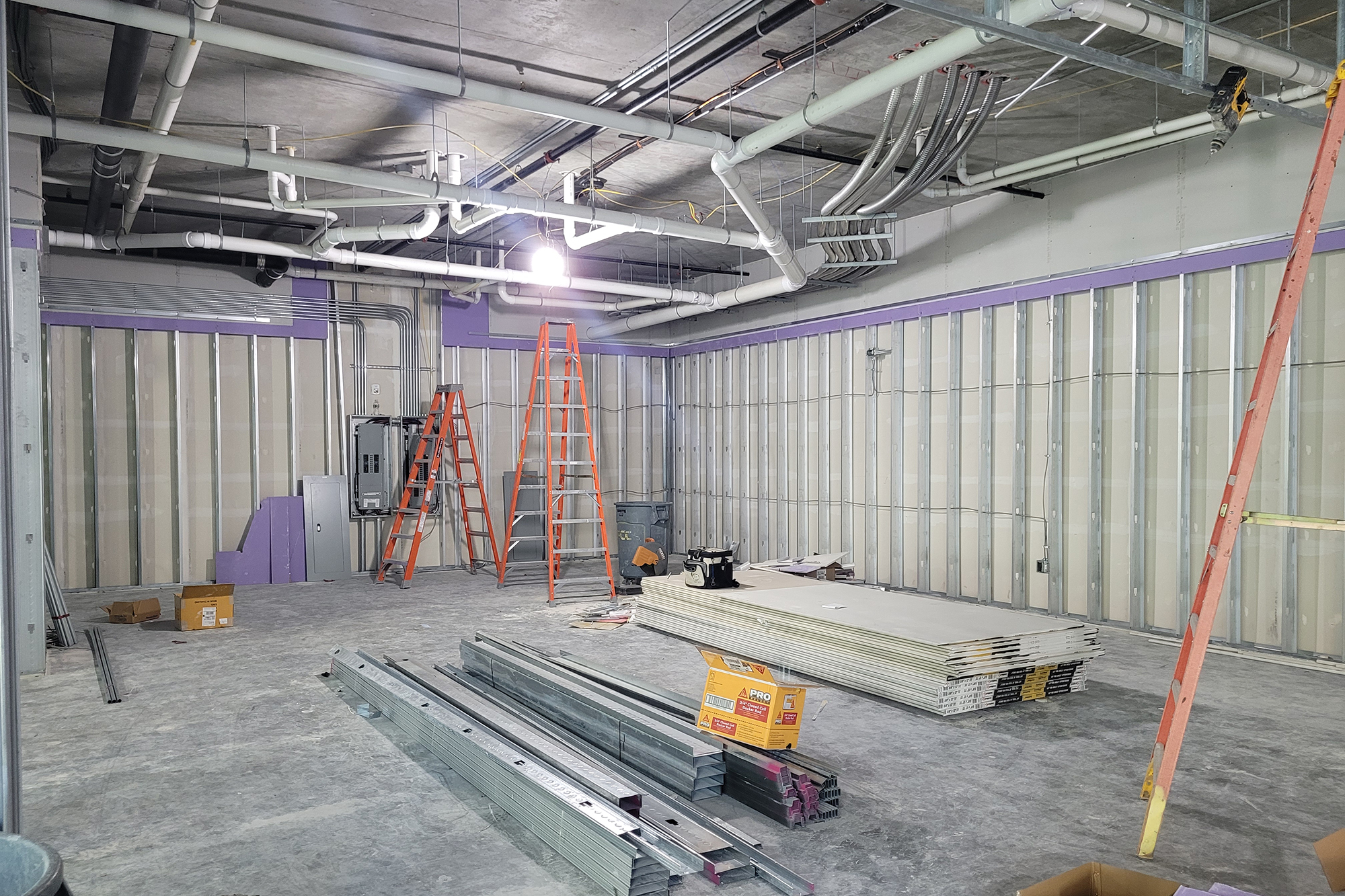 Coming Soon to the North Loop RUMBLE BOXING Sever Construction Company