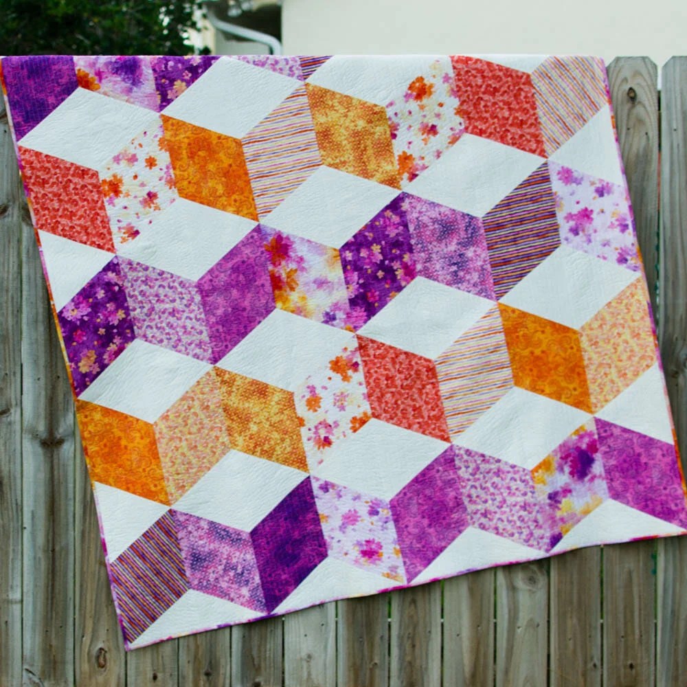 Sparkle Quilt {free pattern for a zig zag quilt!}