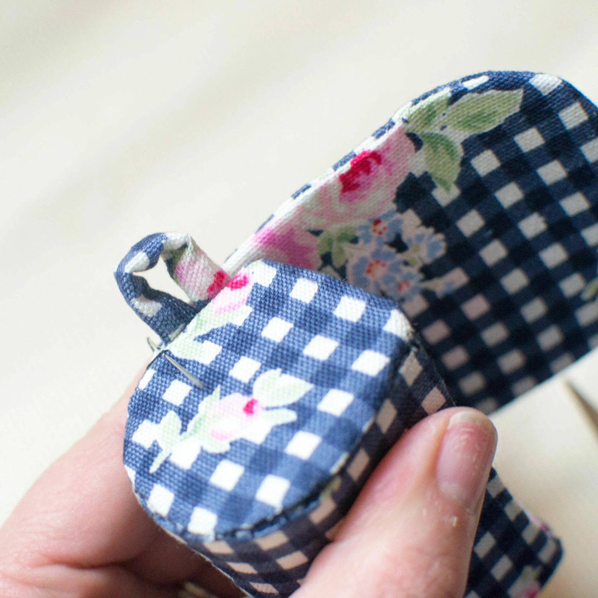 Milk Carton Coin Purse free sewing pattern