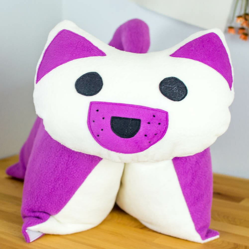 DIY Puppy Pillow {free sewing pattern for a standard bed pillow}