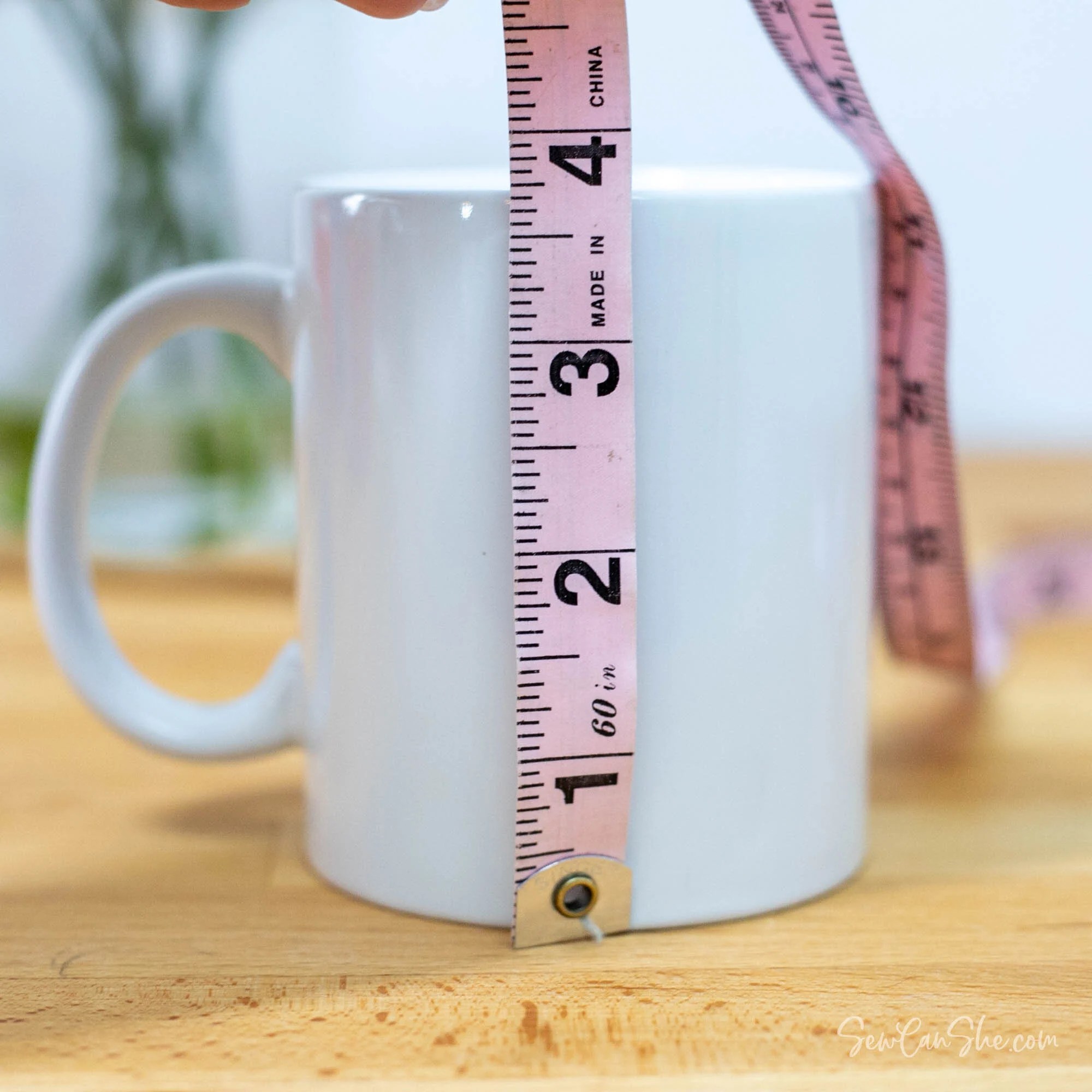 Sew a Mug Caddy Organizer free fat quarter friendly sewing pattern