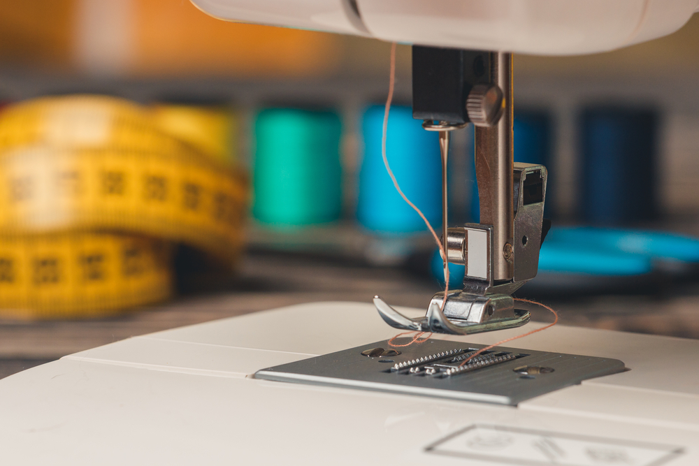 Top 8 Best Compact Sewing Machine Review and Comparison 2021