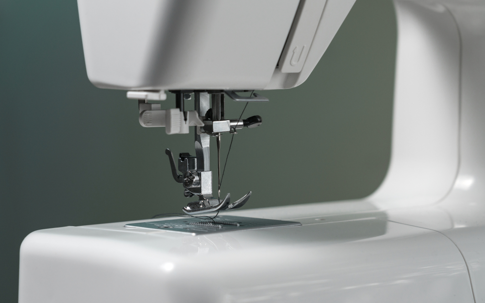 How to Use a Sewing Machine Needle Threader Top 5 Tips