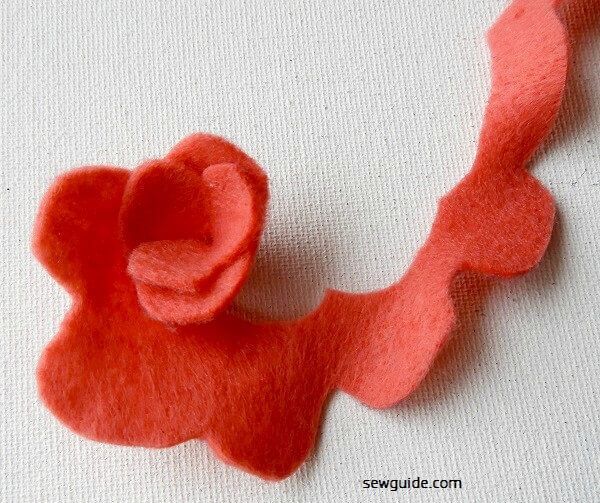 DIY Felt Rose (4 easy ways to make these roses) Sew Guide
