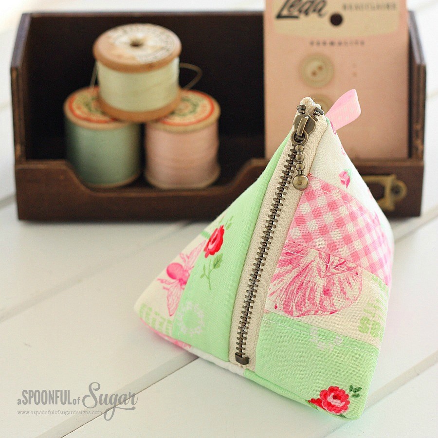 Tutorial Patchwork pyramid zip pouch Sewing