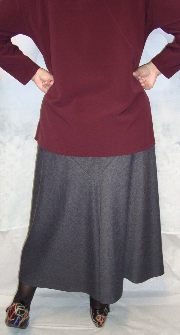 Sewing Eureka Top & Skirt pattern review by LindaSew