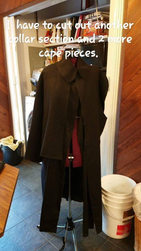 Reconstructing History Inverness or “Sherlock" cape RC940 pattern