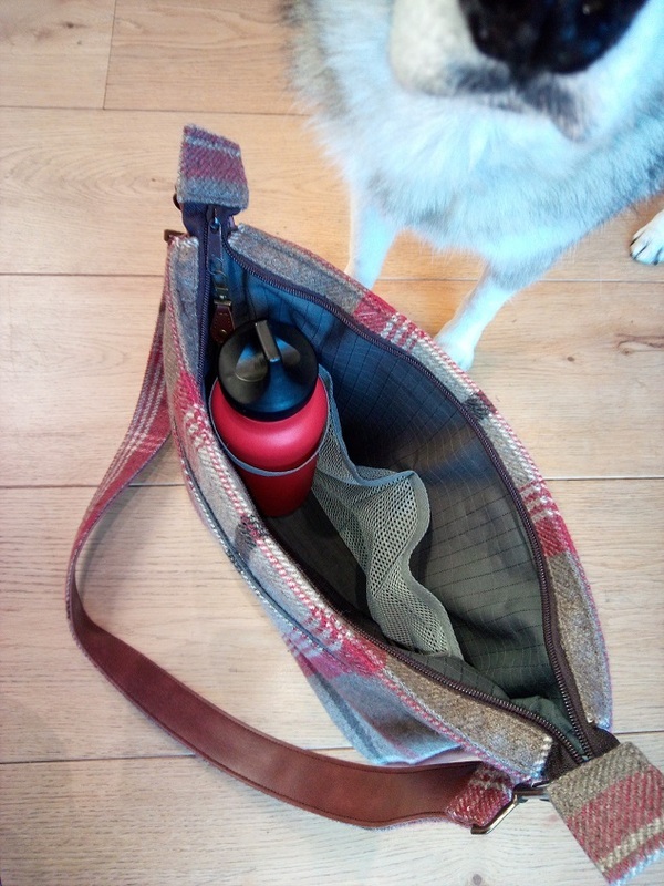 Swoon Patterns Sydney Crossbody pattern review by Hachi