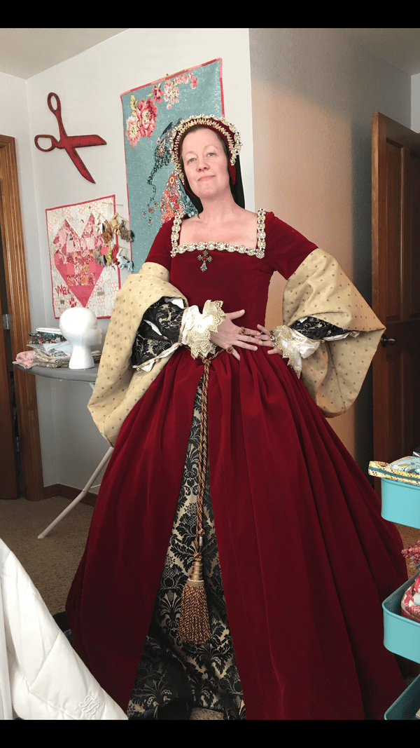 Simplicity 2589 Misses Tudor Costume