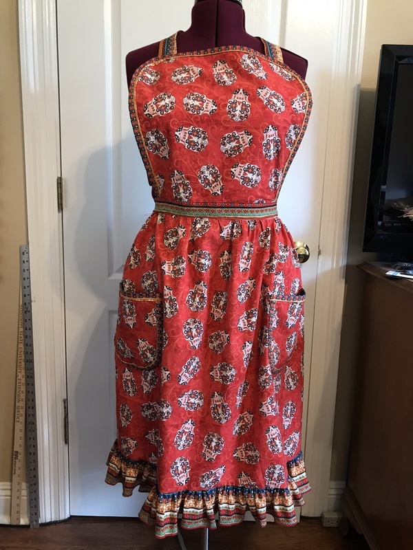 Simplicity Child and Misses Apron 3949 pattern review by ButtonwoodFarm