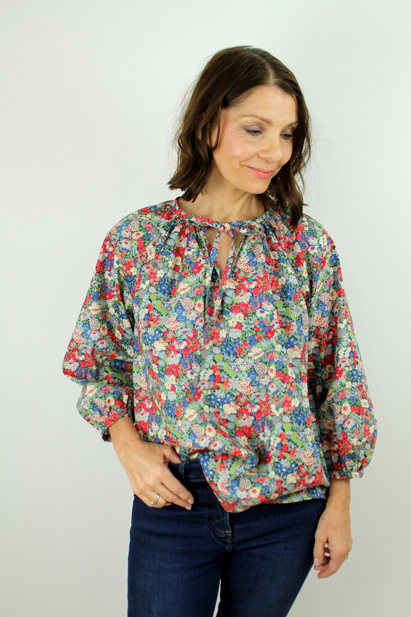 True Bias Roscoe Blouse/Dress 5104 pattern review by Sew Dainty