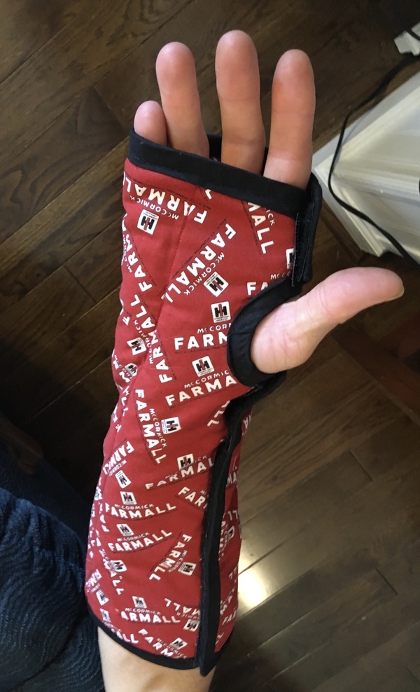 Simplicity Hot or Cold Shoulder Wrap, Mask and Wrist Wrap 9331 pattern