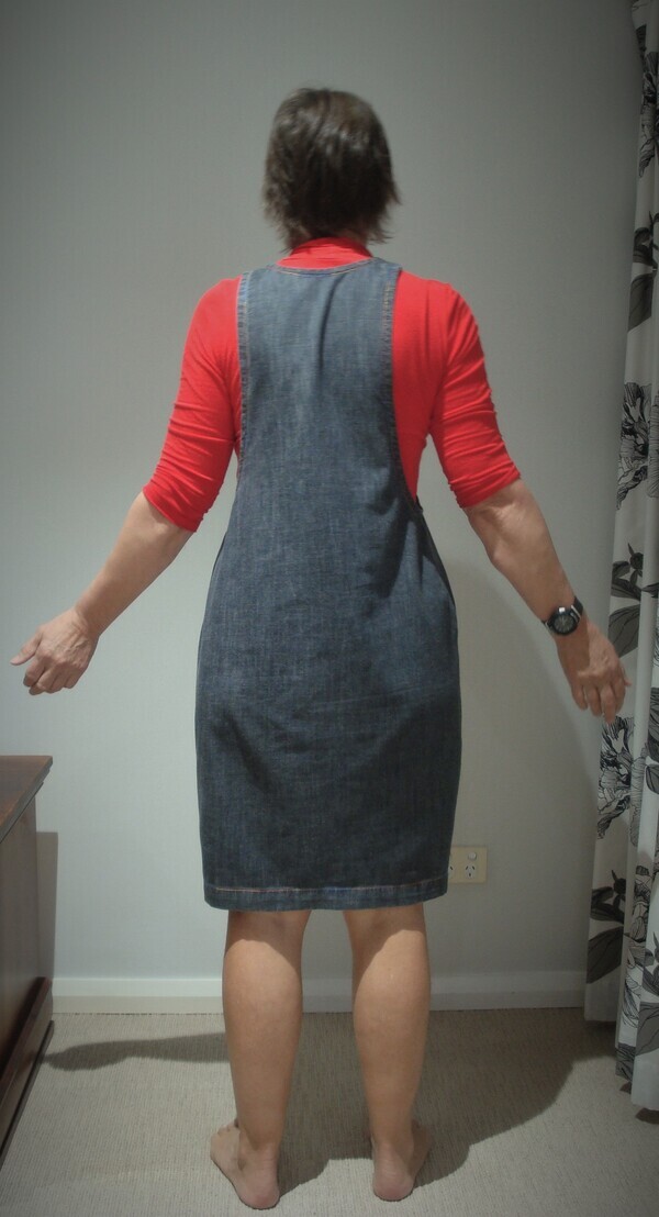 Helen's Closet York Pinafore pattern review by Kayakiwi
