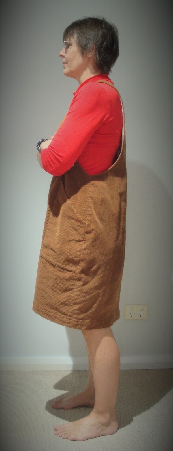 Helen's Closet York Pinafore pattern review by Kayakiwi