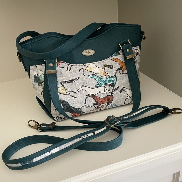 Lavender and Twine Lavender & Twine Hiraeth Handbag pattern review by