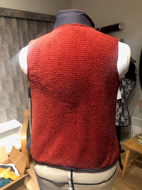 5 out of 4 Patterns Aspen Fleece Vest pattern review by indigo_sue