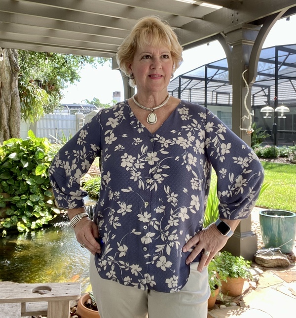 Liesl + Co. Geneva VNeck Blouse LC044GB1 pattern review by Flabeth