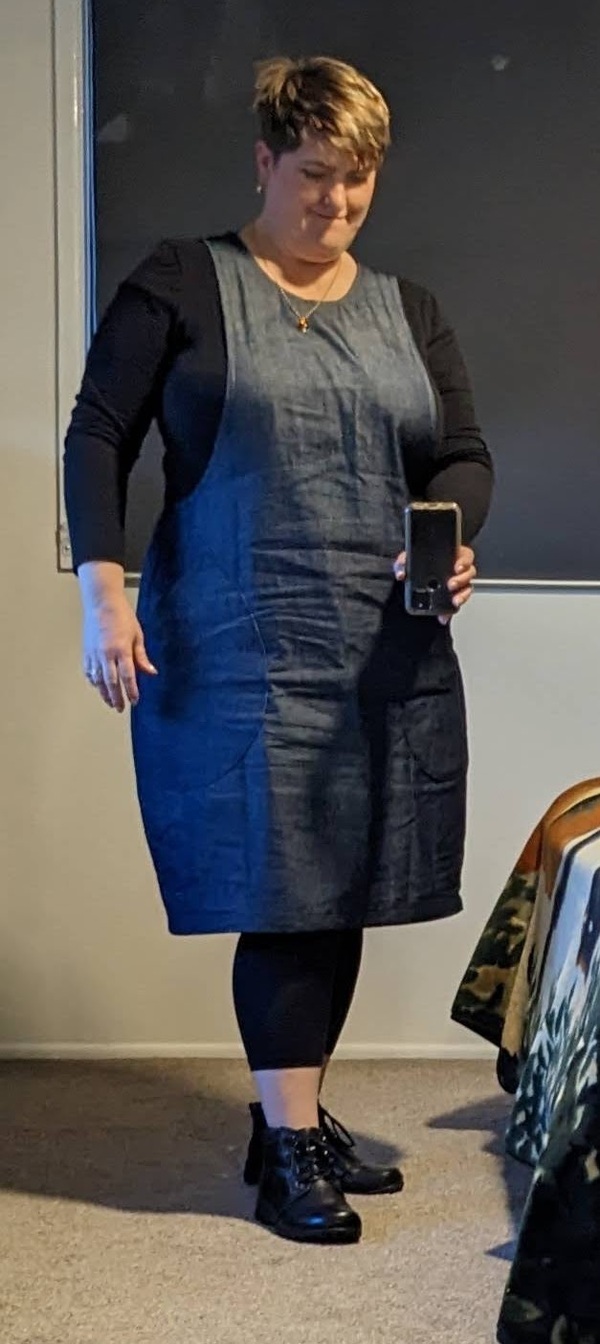 Helen's Closet York Pinafore pattern review by Catfitz