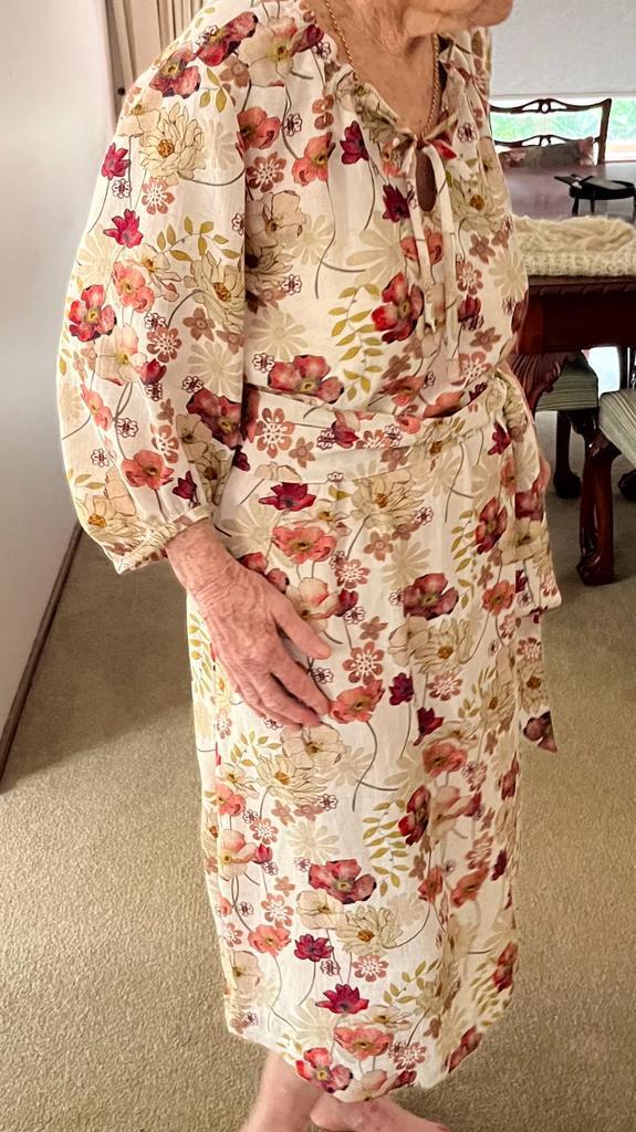 Pattern Emporium Be Mine Balloon Sleeve Top pattern review by JoJo Sews