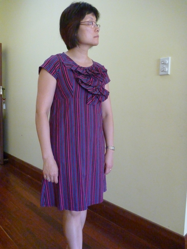 BurdaStyle Magazine Liquorice Allsorts dress 052006123 pattern review