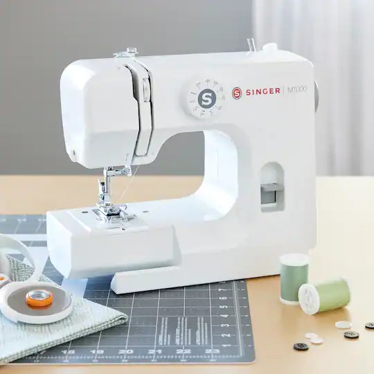SINGER M1000 Mending Machine Review Sewingers