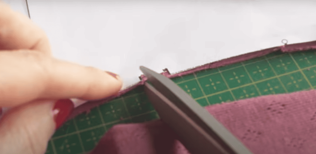 How To Cut Knit Fabric Ultimate Guide (2024) Sewing Machine Greeks