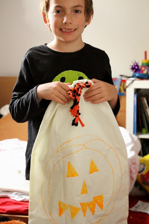 Recycled Pillowcase Halloween Treat Bags sewthispattern by nine stitches