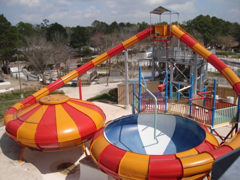 Our Rides - Hurricane Harbor Splashtown