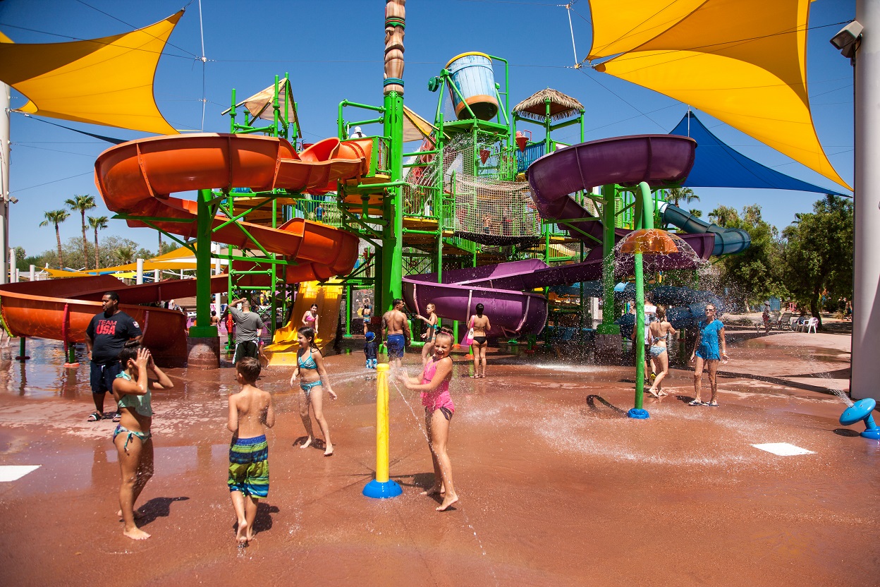 Soak'em Playground Hurricane Harbor Phoenix