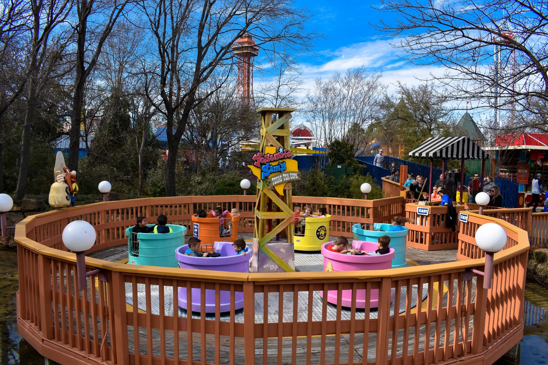 Family Rides Six Flags Over Texas