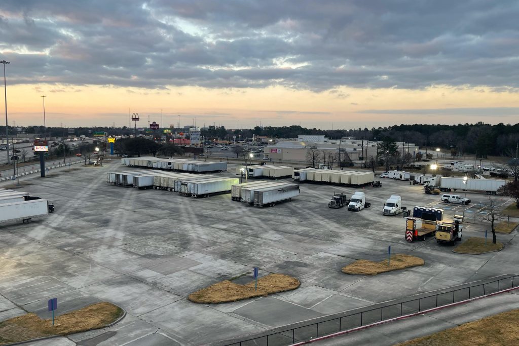 Community Hurricane Harbor Splashtown