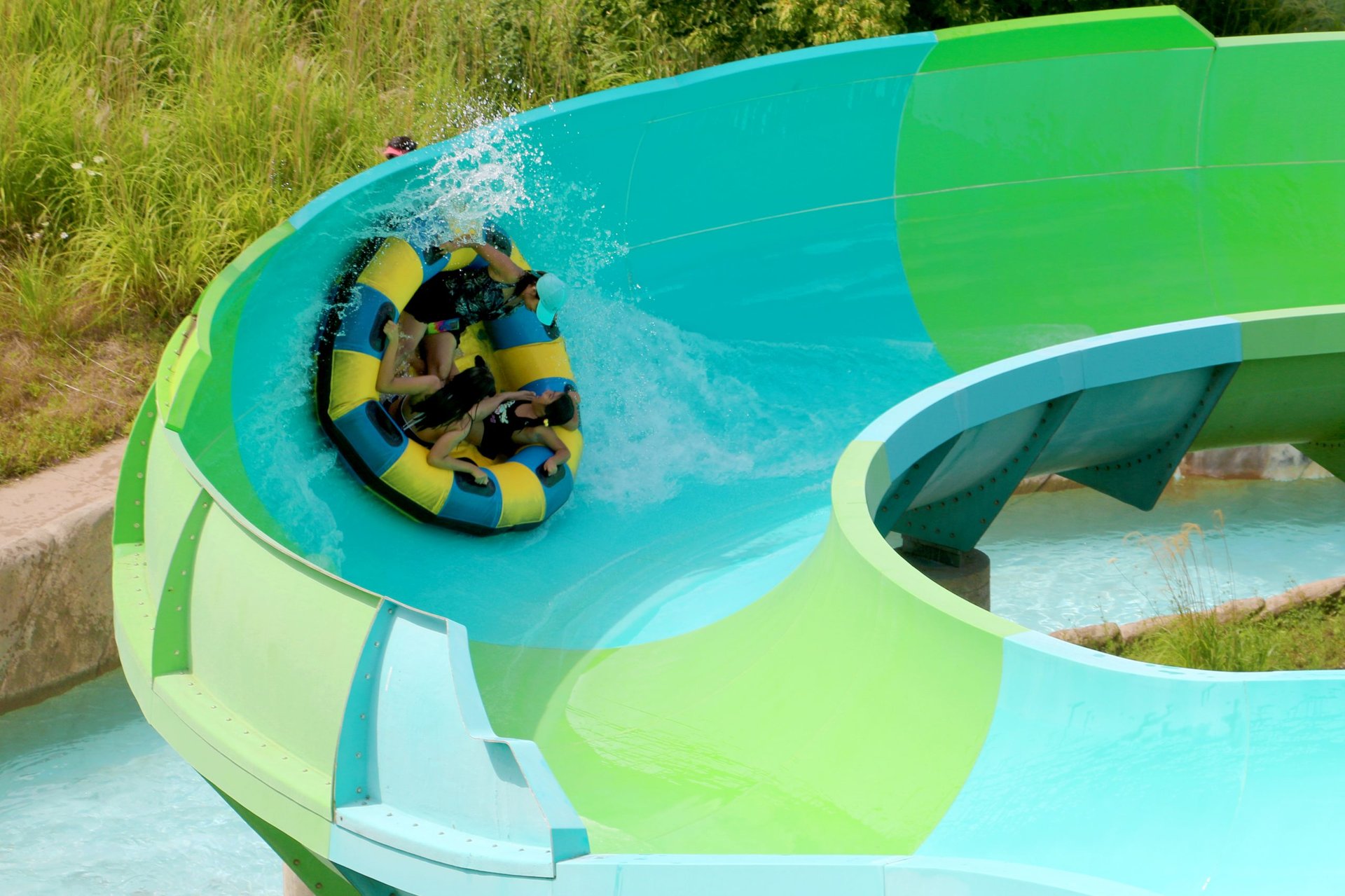 Bahama Mama and Bubba Tubba Hurricane Harbor Chicago
