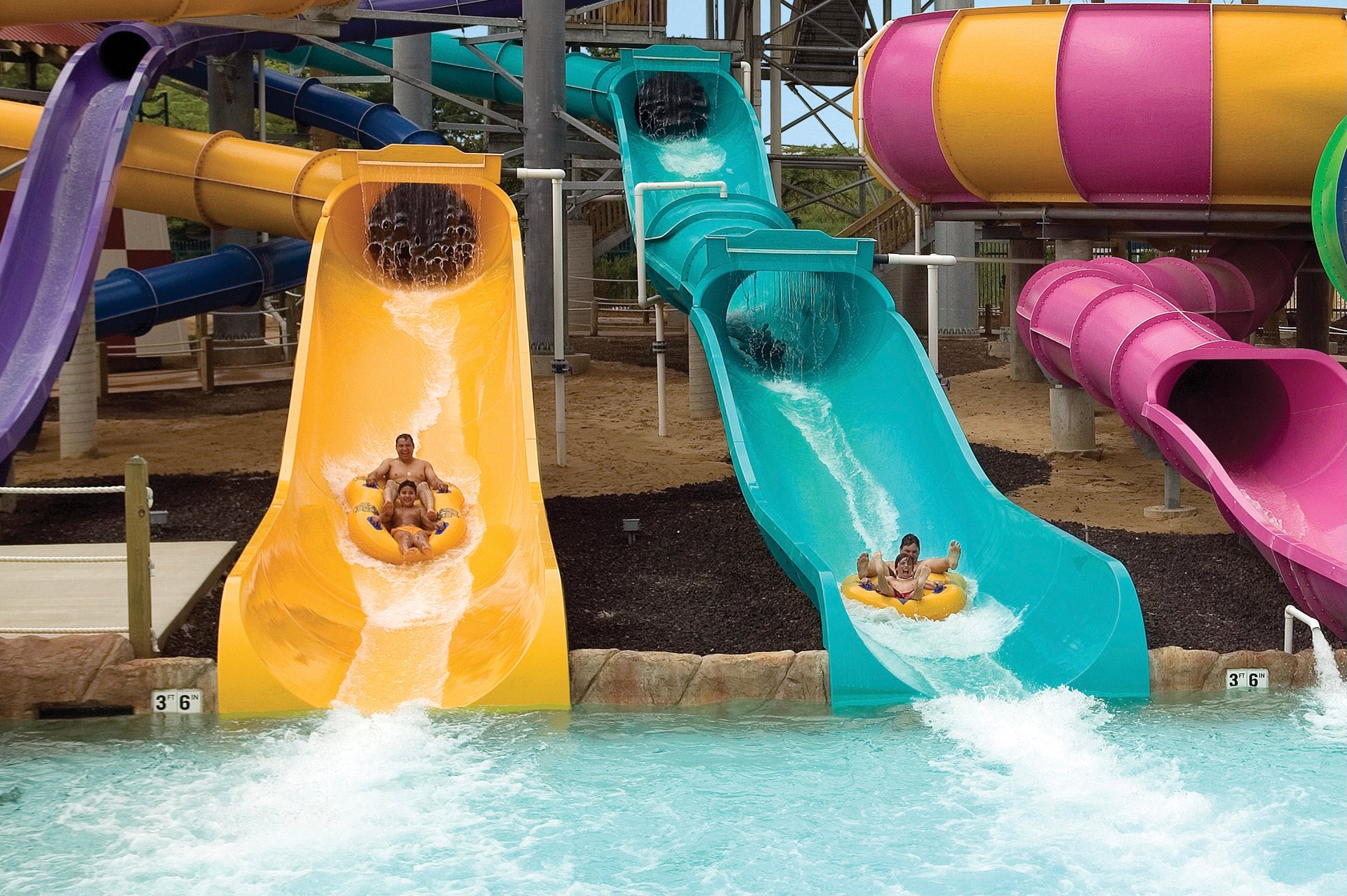 Six Flags Hurricane Harbor Rides & Attractions in Chicago, IL