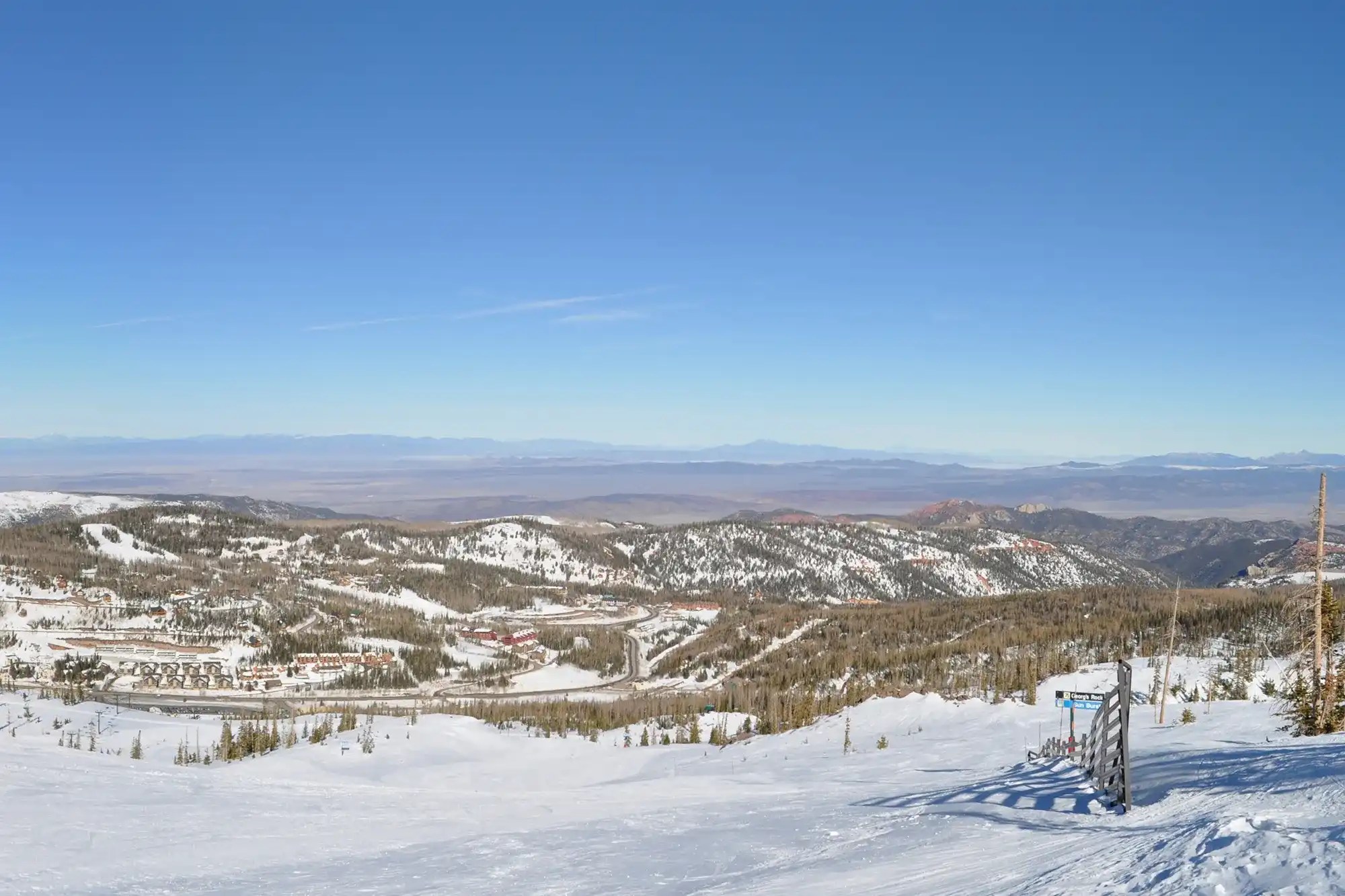 Scenic Utah Homes and Adjacent Ski Resorts Mountain Luxury
