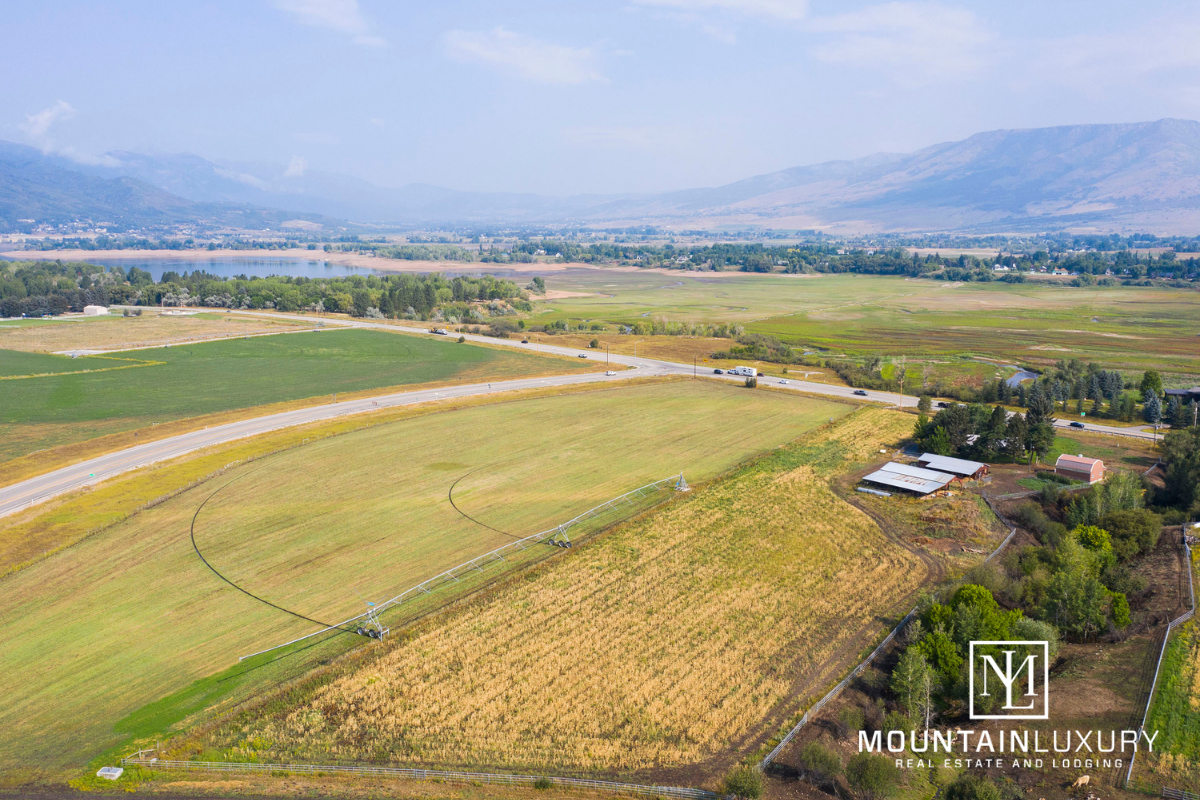 7145 E 900 S Huntsville, Utah 84317 Mountain Luxury