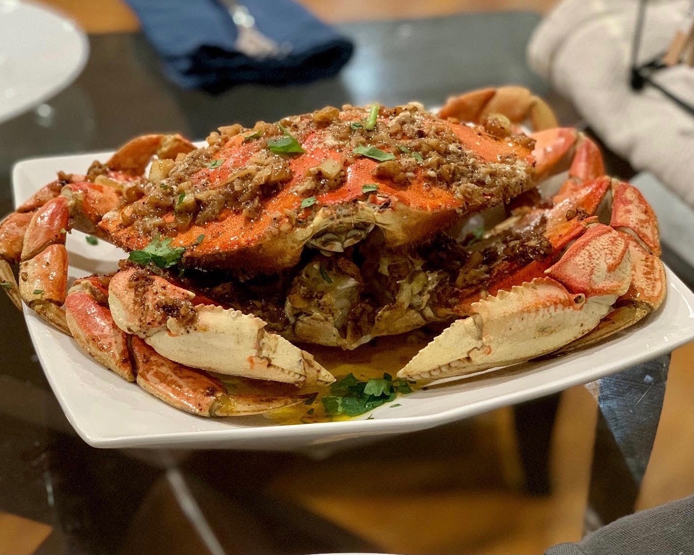 Garlic Pepper Butter Roasted Crab Royal Hawaiian Seafood