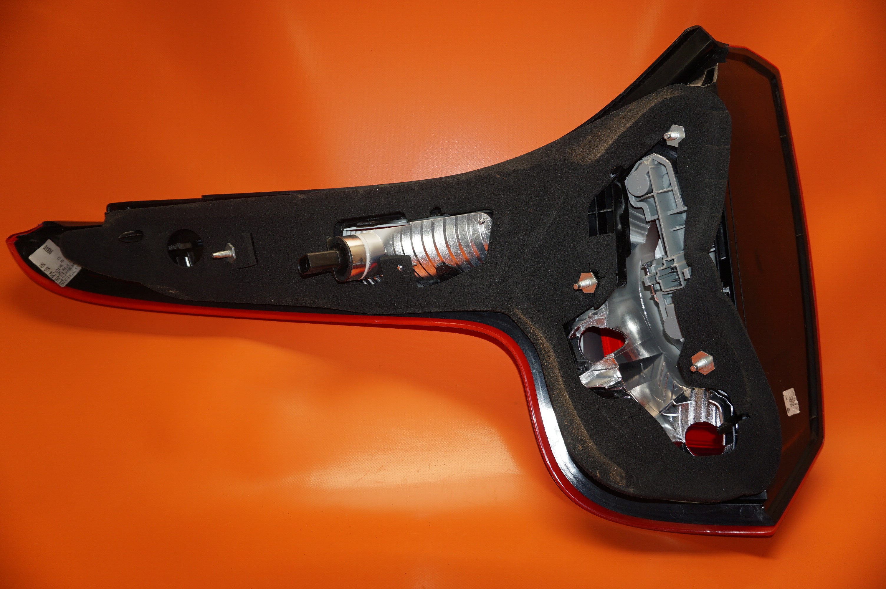 VOLVO C30 TAIL LIGHT RIGHT PASSENGER 2008 2009 2010 2011 2012 2013